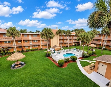 12760 Indian Rocks Road - Photo Thumbnail 3