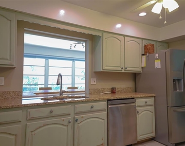 1690 Waxwing Court - Photo Thumbnail 21