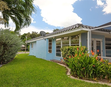 1690 Waxwing Court - Photo Thumbnail 34