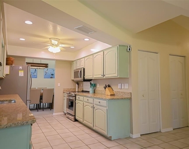 1690 Waxwing Court - Photo Thumbnail 20