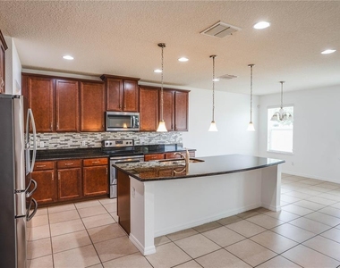 2609 Waterline Street - Photo Thumbnail 4