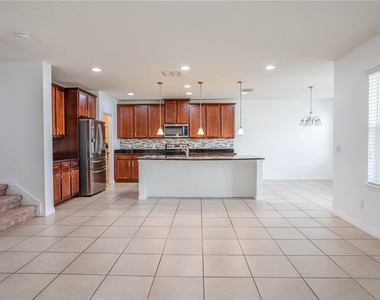 2609 Waterline Street - Photo Thumbnail 2
