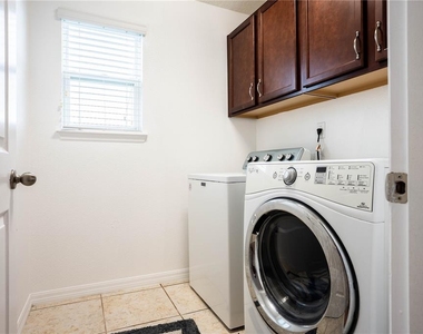 2609 Waterline Street - Photo Thumbnail 15