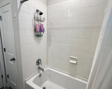 5237 48th Place - Photo Thumbnail 15