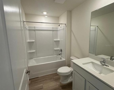 4697 Sw 89 Street - Photo Thumbnail 4