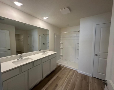4697 Sw 89 Street - Photo Thumbnail 6
