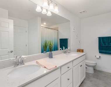 18028 Gawthrop Drive - Photo Thumbnail 4