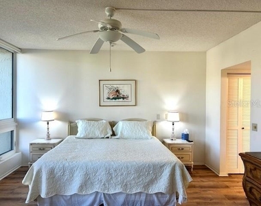 1095 Gulf Of Mexico Drive - Photo Thumbnail 12