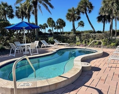 1095 Gulf Of Mexico Drive - Photo Thumbnail 28