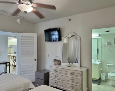 1095 Gulf Of Mexico Drive - Photo Thumbnail 22