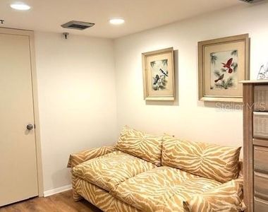 1095 Gulf Of Mexico Drive - Photo Thumbnail 23