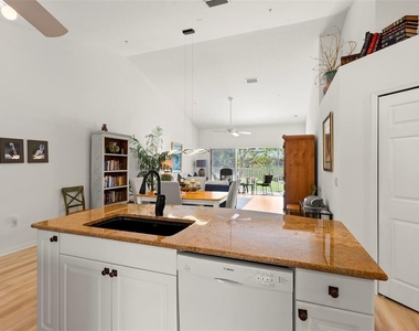 6758 Fairview Terrace - Photo Thumbnail 8