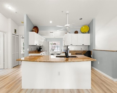 6758 Fairview Terrace - Photo Thumbnail 3