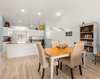 6758 Fairview Terrace - Photo Thumbnail 9