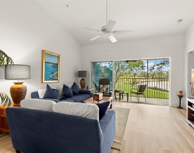 6758 Fairview Terrace - Photo Thumbnail 11