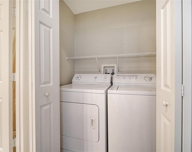 1064 N Tamiami Trail - Photo Thumbnail 28