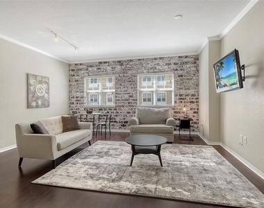 1064 N Tamiami Trail - Photo Thumbnail 8