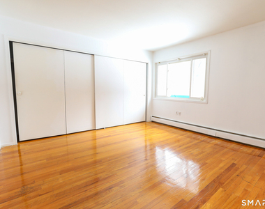 1 Camelot Drive - Photo Thumbnail 12