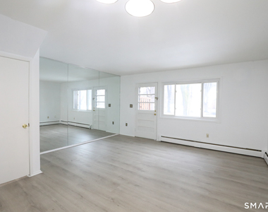 1 Camelot Drive - Photo Thumbnail 8