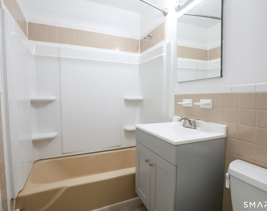 1 Camelot Drive - Photo Thumbnail 11