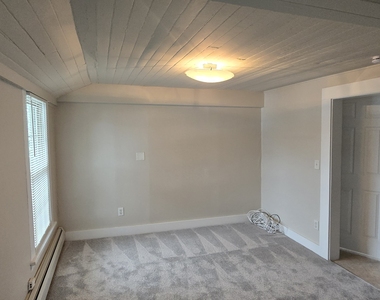 154 Washington Street - Photo Thumbnail 5