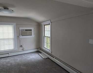 154 Washington Street - Photo Thumbnail 4