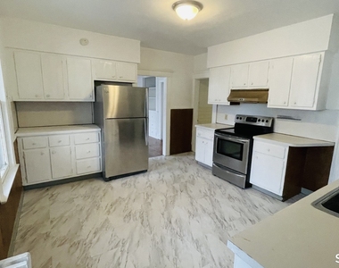 58 Pearl Street - Photo Thumbnail 3