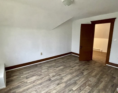 58 Pearl Street - Photo Thumbnail 16