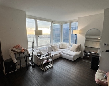 605 West 42nd Street - Photo Thumbnail 1