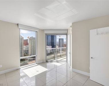 222 Karen Avenue - Photo Thumbnail 6