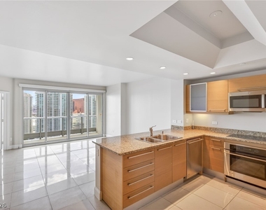 222 Karen Avenue - Photo Thumbnail 2