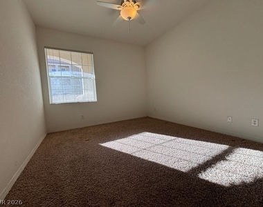 8777 W Maule Avenue - Photo Thumbnail 17