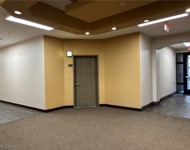 8777 W Maule Avenue - Photo Thumbnail 2