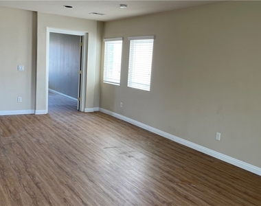 1036 Bearpaw Catch Court - Photo Thumbnail 11