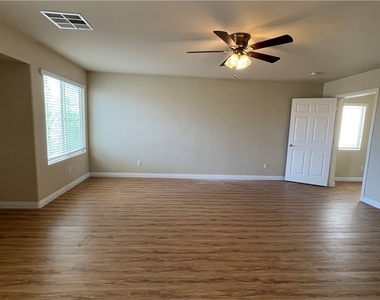 1036 Bearpaw Catch Court - Photo Thumbnail 19