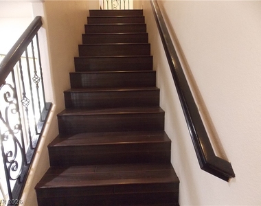 1208 Olivia Parkway - Photo Thumbnail 28