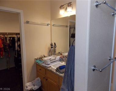 1208 Olivia Parkway - Photo Thumbnail 11