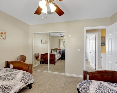 3225 Mountain Spring Road - Photo Thumbnail 29