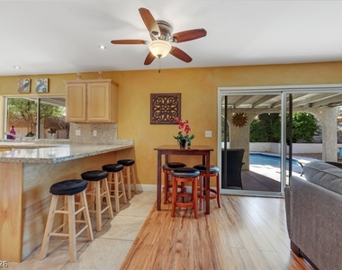 3225 Mountain Spring Road - Photo Thumbnail 11