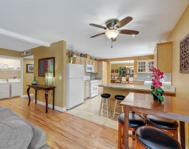 3225 Mountain Spring Road - Photo Thumbnail 14