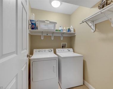 3225 Mountain Spring Road - Photo Thumbnail 15