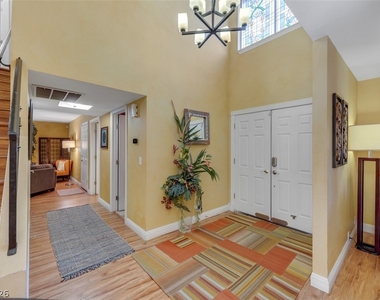 3225 Mountain Spring Road - Photo Thumbnail 3