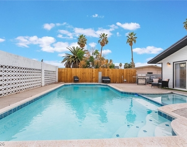 3992 Chinchilla Avenue - Photo Thumbnail 41
