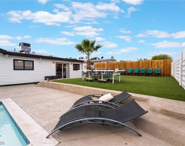 3992 Chinchilla Avenue - Photo Thumbnail 40