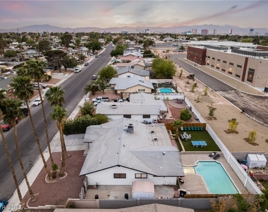 3992 Chinchilla Avenue - Photo Thumbnail 57