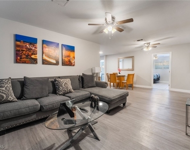 3992 Chinchilla Avenue - Photo Thumbnail 5