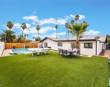 3992 Chinchilla Avenue - Photo Thumbnail 36