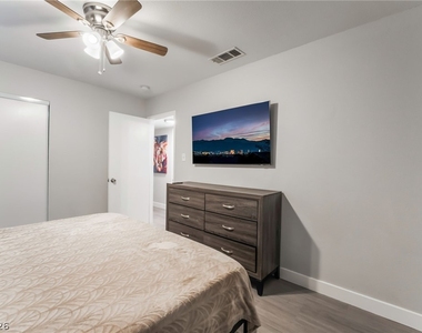 3992 Chinchilla Avenue - Photo Thumbnail 26