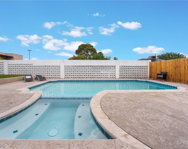 3992 Chinchilla Avenue - Photo Thumbnail 43