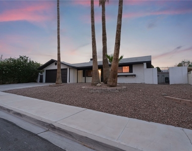 3992 Chinchilla Avenue - Photo Thumbnail 68